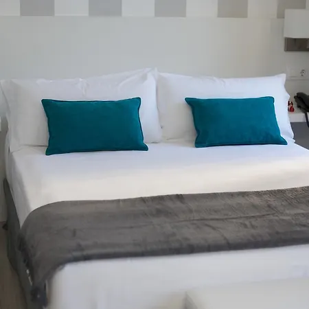 Blanca Hotel 2*