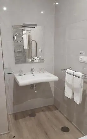 Blanca Hotel 2*